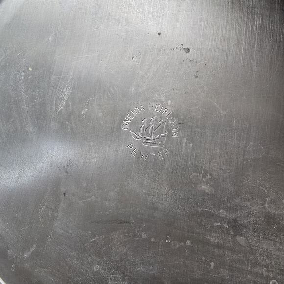 Vintage Oneida Heirloom Handled Pewter Pitcher 7” Height Heritage Old Money - Picture 11 of 11